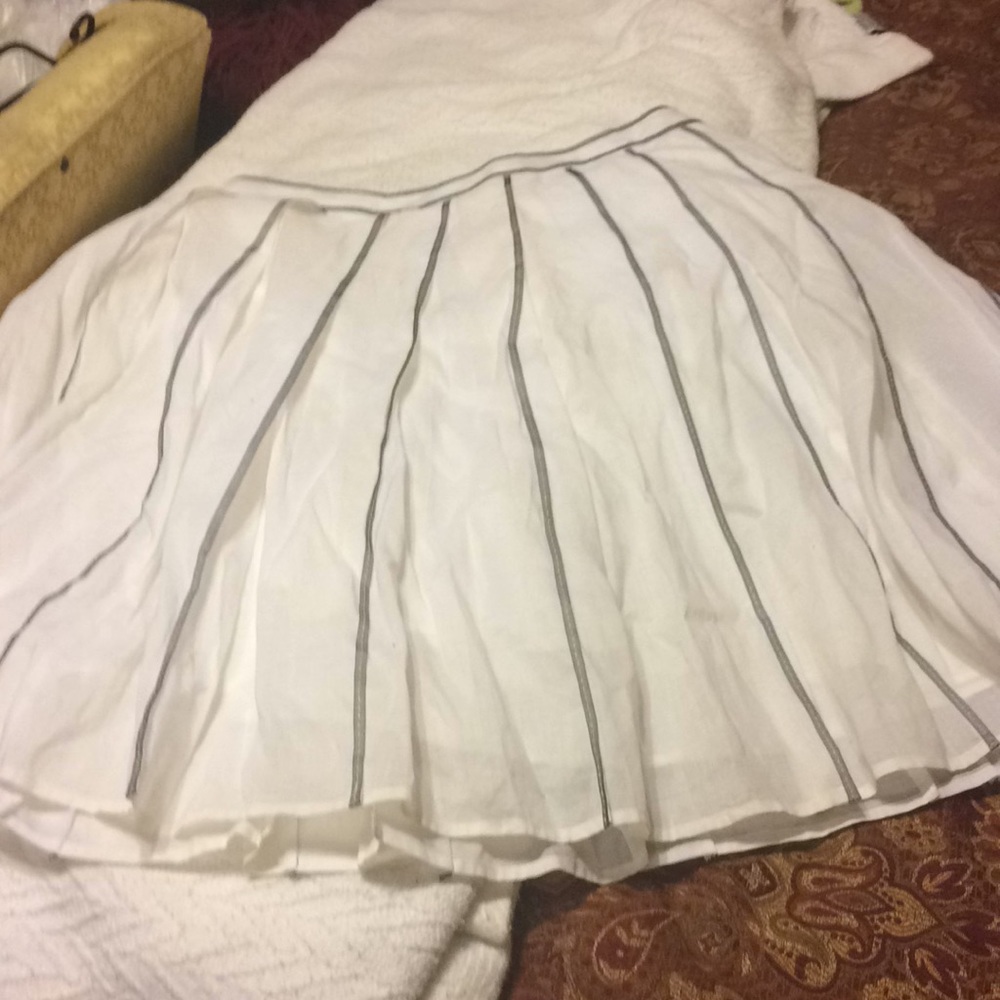 I00 percent cotton skirt